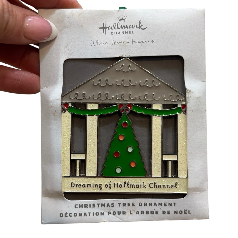 Brand‎ new in Package Hallmark Channel Gazebo Metal Christmas Ornament